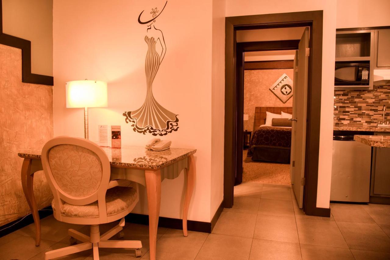 Business Hotel & Suites Maria Bonita 시우다드 후아레스 외부 사진