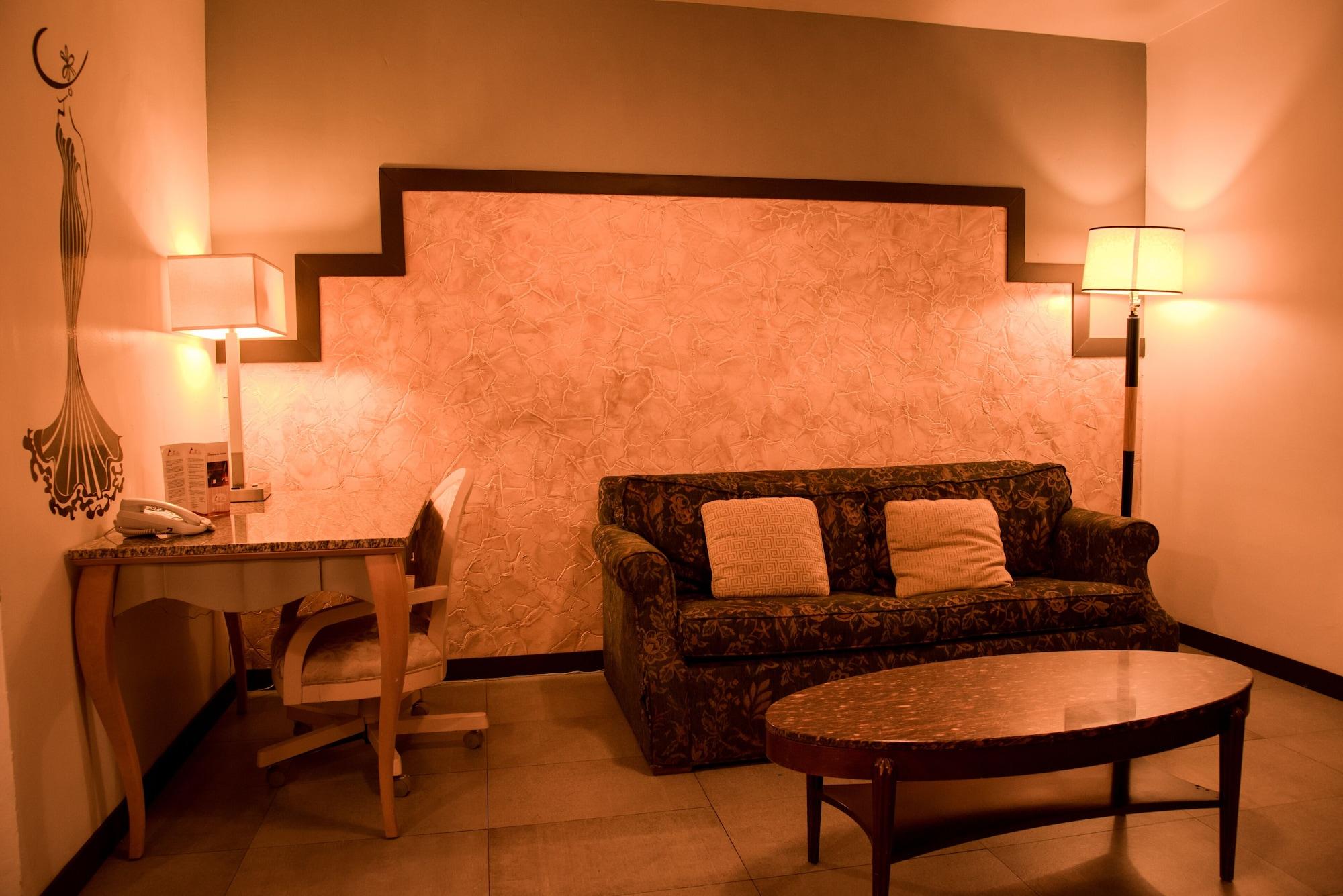 Business Hotel & Suites Maria Bonita 시우다드 후아레스 외부 사진