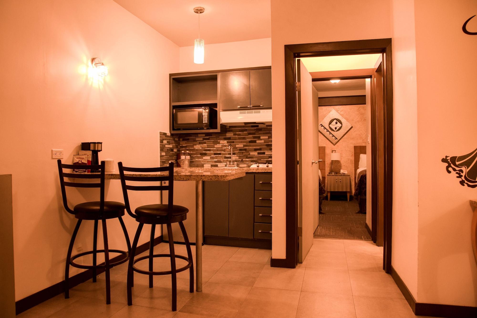Business Hotel & Suites Maria Bonita 시우다드 후아레스 외부 사진