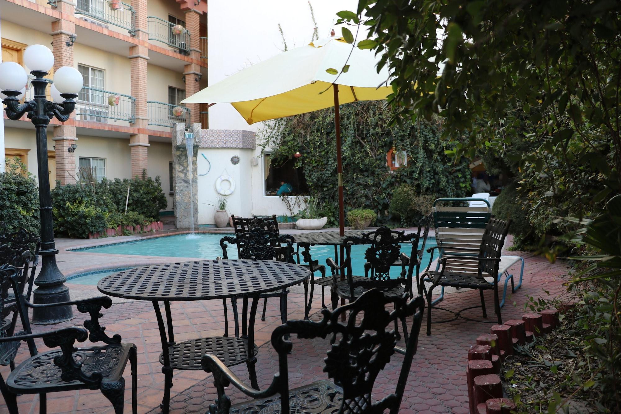 Business Hotel & Suites Maria Bonita 시우다드 후아레스 외부 사진